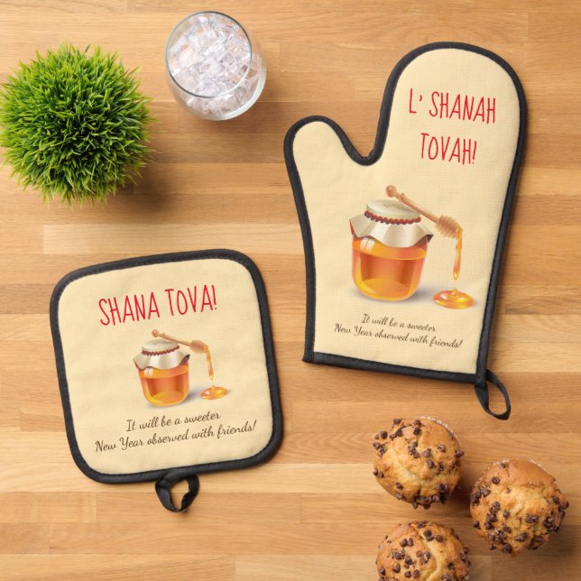 L'Shanah Tovah! A Good and Sweet New Year Honey Oven Mitt & Pot Holder Set (Top Down)