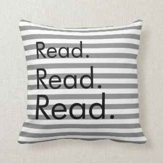 Lu. Lu. Lu. Coussin rayé gris et blanc