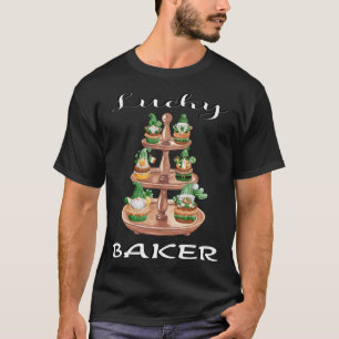 Lucky Baker Gnomes Cupcakes Design Irish Symbols A T-Shirt