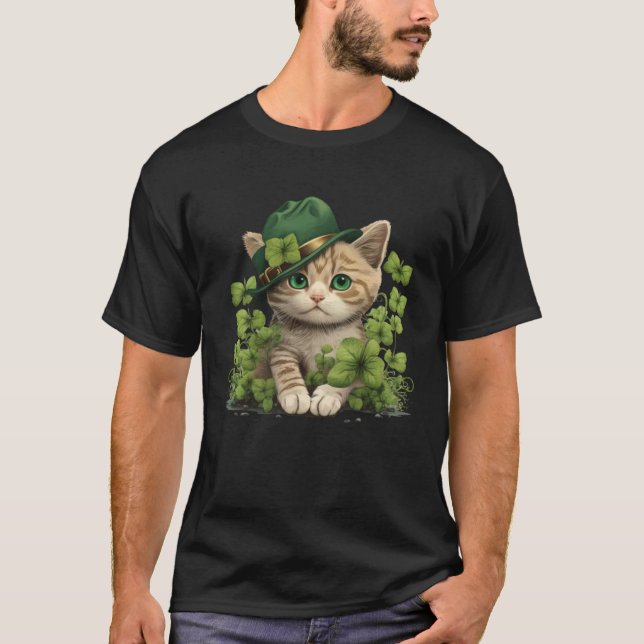 Lucky Green Proud Irish St Patricks Day Cat  1 T-Shirt (Front)