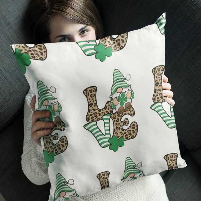 Lucky Love Gnome St. Patrick's Day  Throw Pillow (Lucky Love Gnome St. Patrick's Day Throw Pillow)