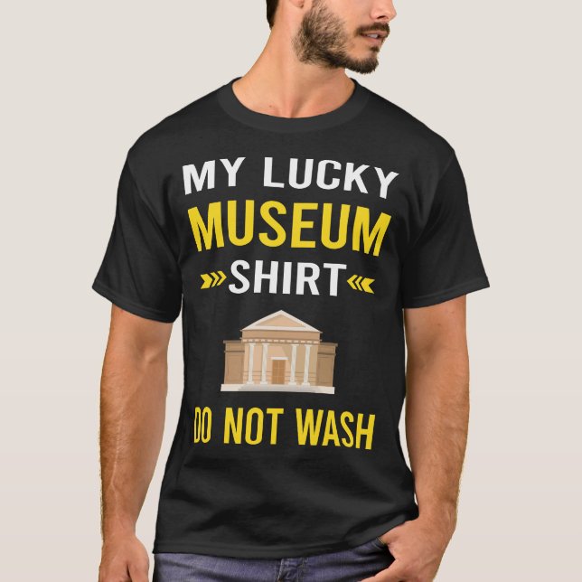 Lucky Shirt Museum (Front)