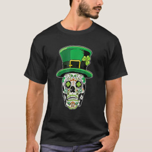 Lucky St. Patrick's day Green Irish Shamrock Skull T-Shirt