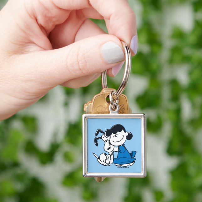 Lucy Hugging Snoopy Keychain (Hand)