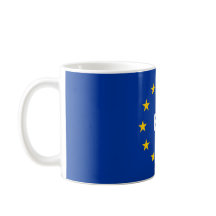 L'UE d'Union européenne marquent la tasse de café