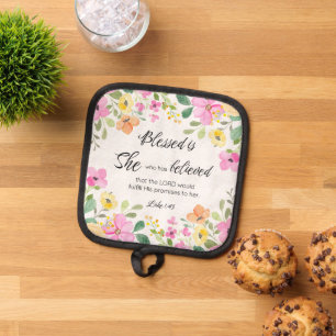 Luke 1:45 Blessed is She, Women's Scripture Floral Pot Holder