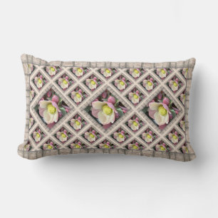Lumbar Lance oreiller avec de beaux Hellebores ros