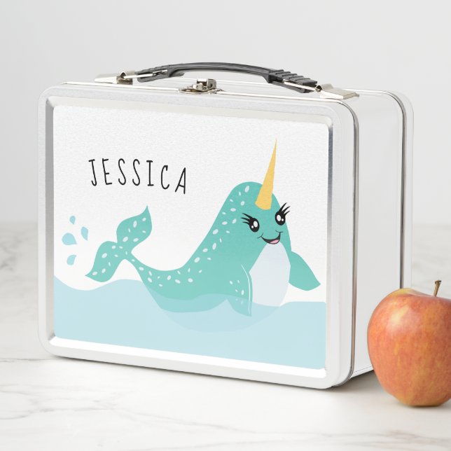 Lunch Box Carton Narwhal avec cils (En situation)