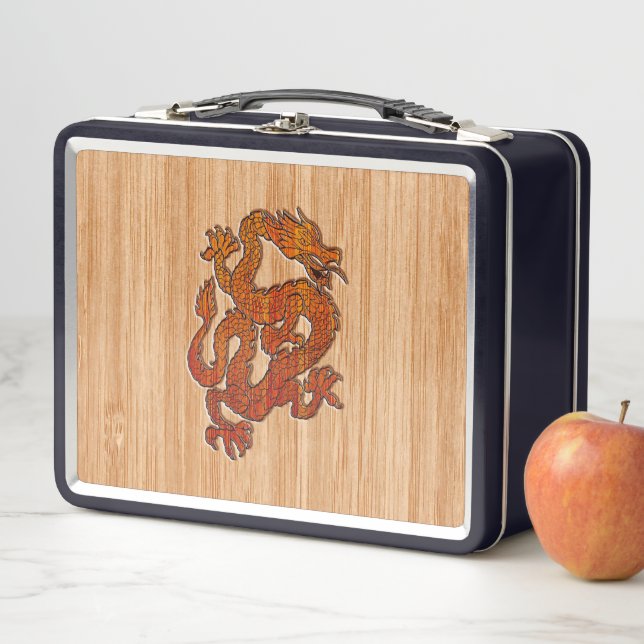 Lunch Box Dragon Oriental Rouge en Bambou (En situation)