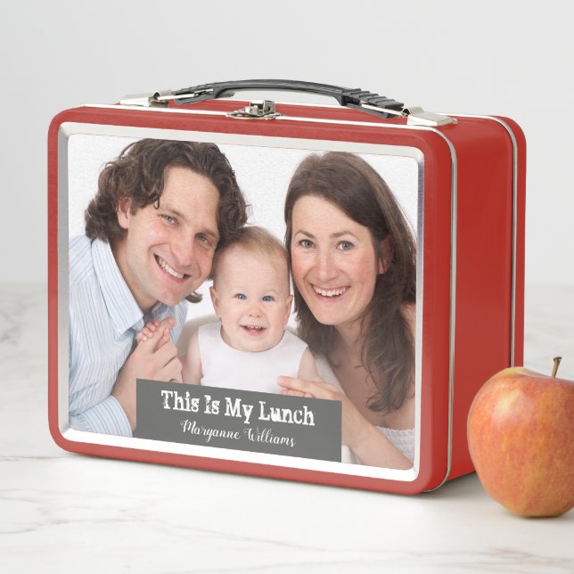 Lunch Box Famille 1 Photo Red Custom Add Name (En situation)