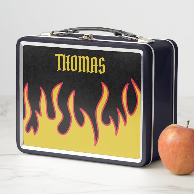 Lunch Box Flammes Jaune, Rouge et Noir Personnalisées (En situation)