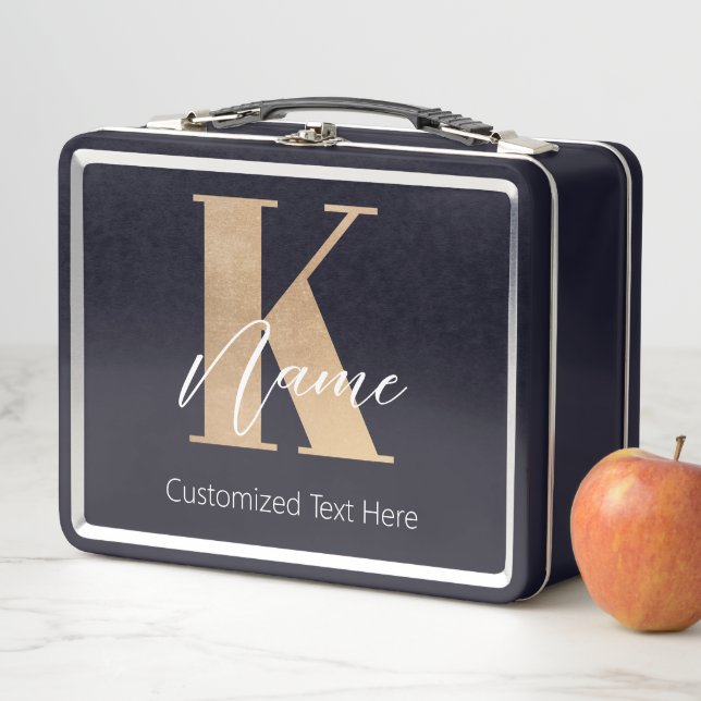 Lunch Box Monogramme moderne Initiale K & Nom Personnalisé (En situation)