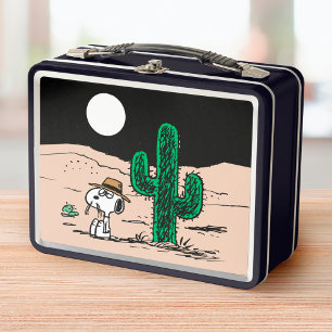 Lunch Box Spike dans un désert illuminé par la Lune
