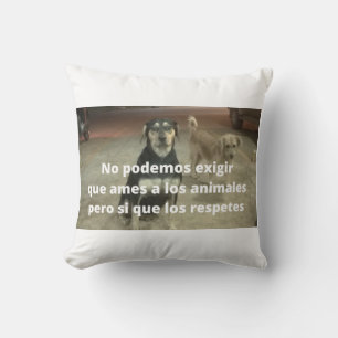 Lunch regarding los animales throw pillow