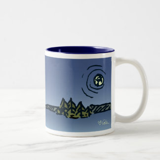 Lune au-dessus de tasse d'île de pique-nique