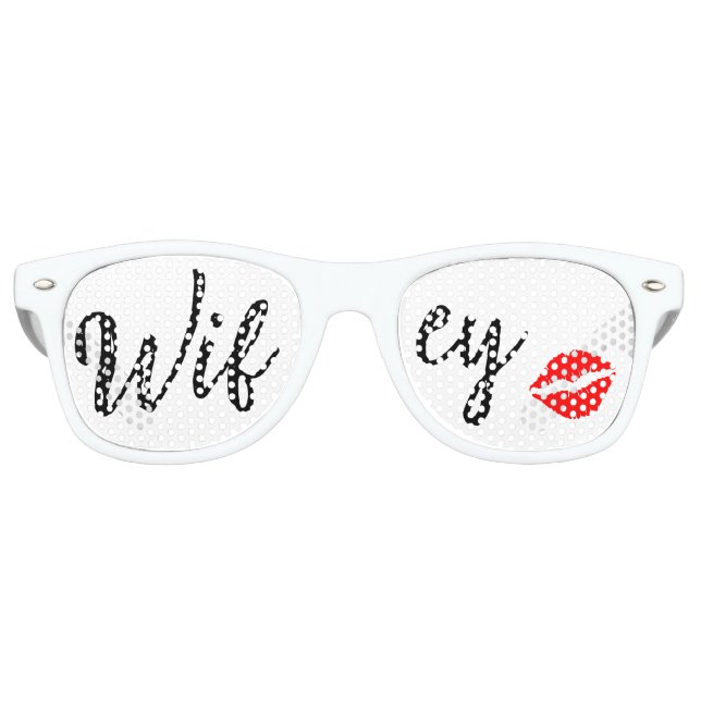 Lunettes De Fête Retro CUTE! 😎  Wifey Sunglasses – Fun Kiss Lips Lens  (Devant)
