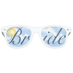 Lunettes De Fête Retro Jeune mariée avec le ciel bleu