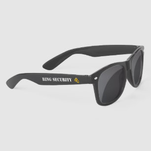 Lunettes de soleil noires pour porte-bague