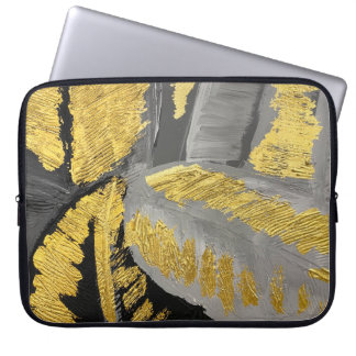 Luxurious Gold: Vintage Grunge Texture. Laptop Sleeve
