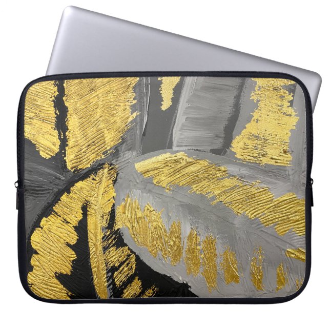 Luxurious Gold: Vintage Grunge Texture. Laptop Sleeve (Front)