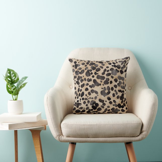 Luxurious Leopard Print Pillow. Throw Pillow (Chair)
