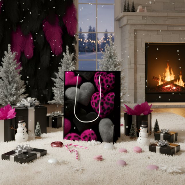 Luxury Dark Romantic Heart Gift Bag (Creator Uploaded)