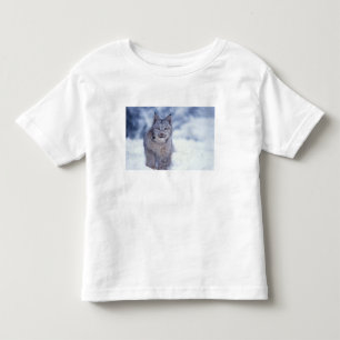 Lynx in the snow in the foothills toddler t-shirt