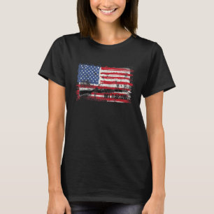 M1 Garand Rifle On Vintage Us Flag T-Shirt