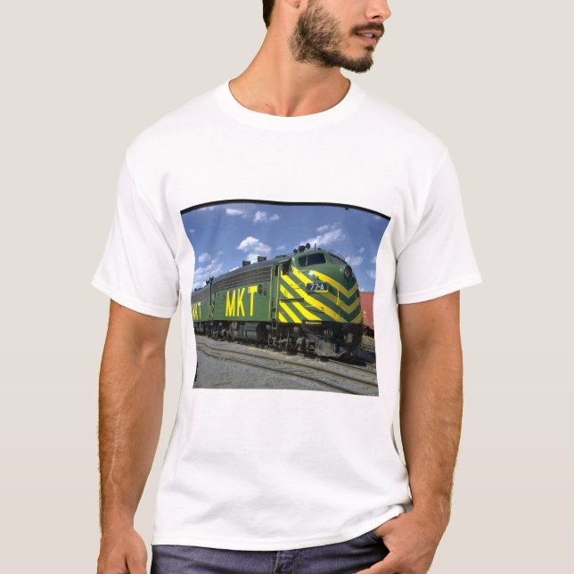 M-K-T EMD F-7A set #77A , 1973_Trains T-Shirt (Front)