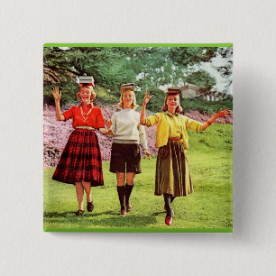 Macaron Carré 5 Cm 1960 teenage girls with books on their heads