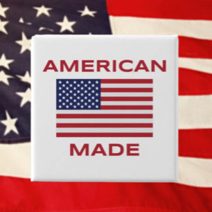 Macaron Carré 5 Cm American Made Button - Fière d'être née aux Etats-