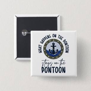 Macaron Carré 5 Cm Ce qui se passe sur le ponton reste sur le ponton