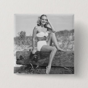 Macaron Carré 5 Cm Femme dans le bikini