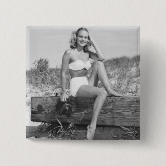 Macaron Carré 5 Cm Femme dans le bikini
