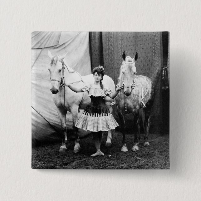 Macaron Carré 5 Cm Fille à cru : 1904 (Devant)