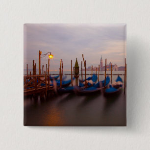 Macaron Carré 5 Cm Italie, Venise. Gondoles ancrées au crépuscule.