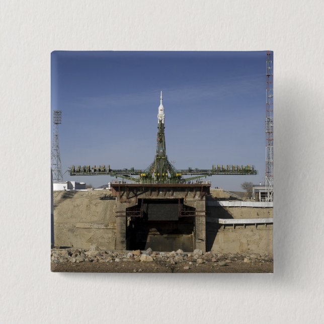 Macaron Carré 5 Cm La fusée Soyouz est montée en position 6 (Devant)