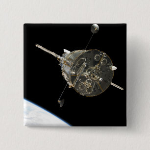 Macaron Carré 5 Cm Le télescope spatial de Hubble en orbite au-dessu
