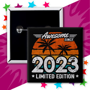 Macaron Carré 5 Cm Né 2023 Limited Edition Retro Awesome depuis 2023