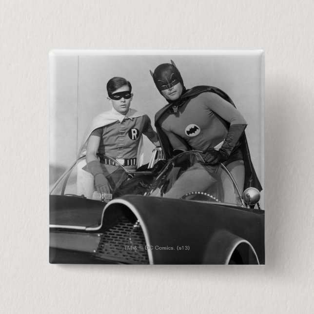 Macaron Carré 5 Cm Robin et Batman debout dans Batmobile (Devant)