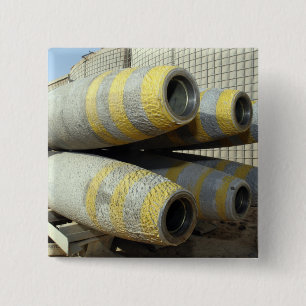 Macaron Carré 5 Cm Six bombes GBU-12 sont dans un rack