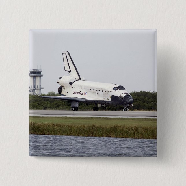 Macaron Carré 5 Cm Space Shuttle Discovery sur la piste (Devant)