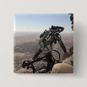 Macaron Carré 5 Cm Un chef d'équipe recherche l'activité suspecte