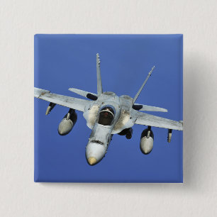 Macaron Carré 5 Cm Un frelon F/A-18 participe à une mission