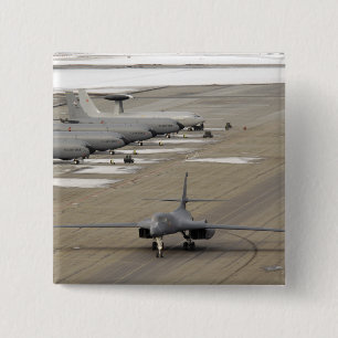 Macaron Carré 5 Cm Un Lancer B-1B arrive à la base aérienne d'Eielson
