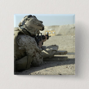 Macaron Carré 5 Cm Un Marine lance un fusil de service M16A2