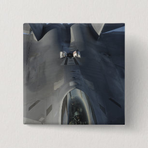 Macaron Carré 5 Cm Un Raptor F-22 se met en position pour recevoir f