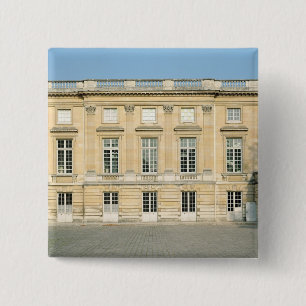 Macaron Carré 5 Cm Vue de la façade de cour du petit