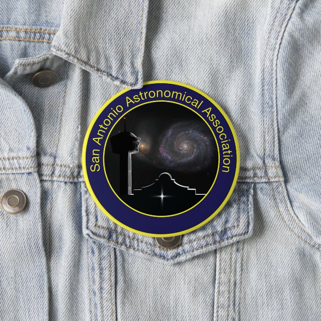 Macaron Rond 10 Cm Bouton du logo SAAA (En situation)