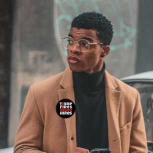 Macaron Rond 10 Cm slogan de protestation anti-Trump rouge noir